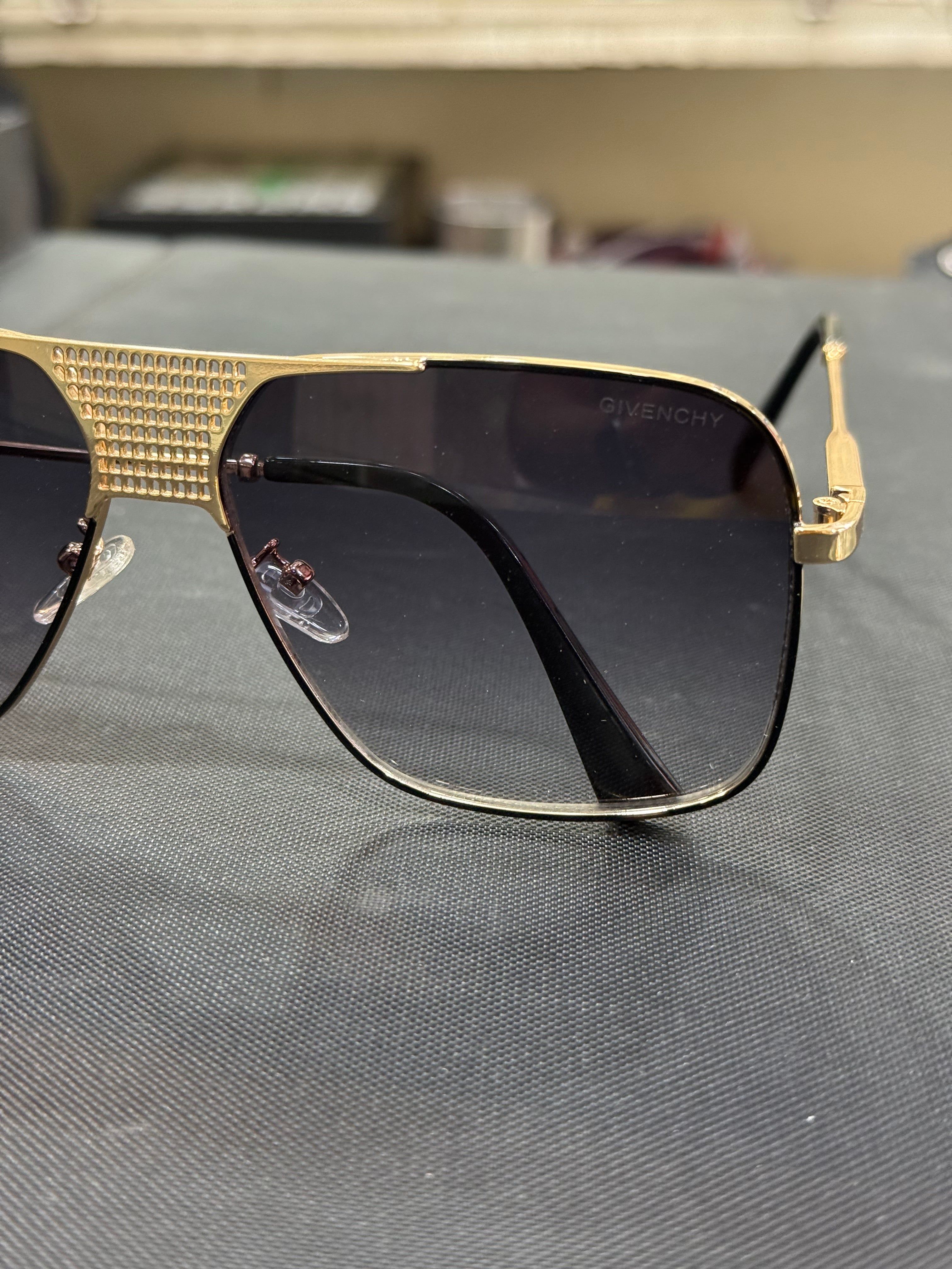 Givenchy Titanium